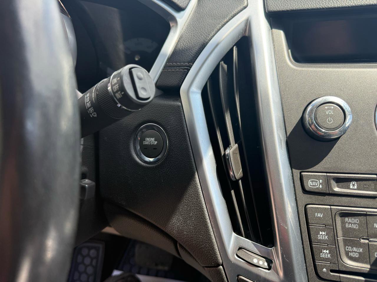 Used 2012 Cadillac SRX Performance AWD/4WD image 29