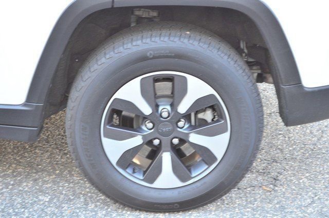 Used 2023 Jeep Grand Cherokee 4WD 4xe w/ Luxury Tech Group II image 12