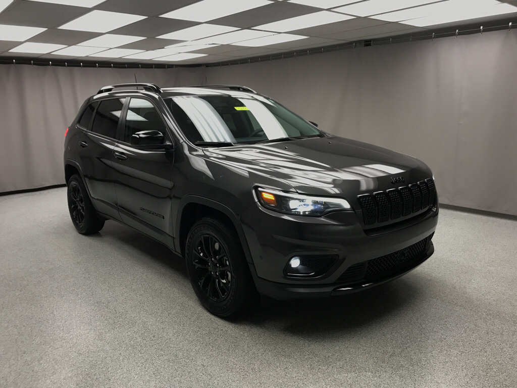 Used 2023 Jeep Cherokee Altitude Lux image 17