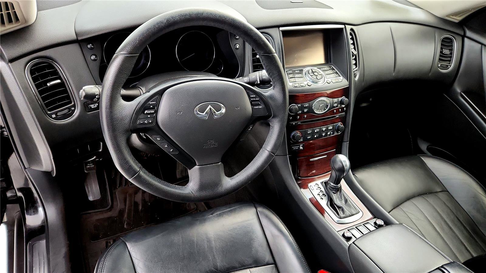 Used 2017 INFINITI QX50 AWD w/ Premium Plus Package image 24