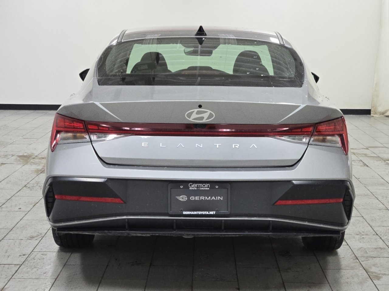 Used 2025 Hyundai Elantra SEL image 19