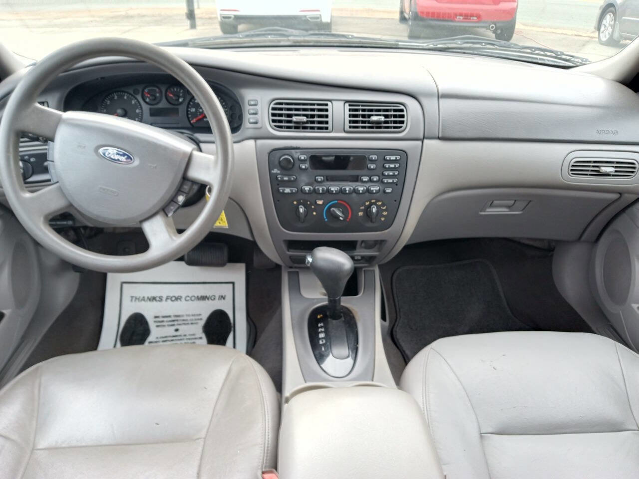Used 2005 Ford Taurus SE FWD image 8