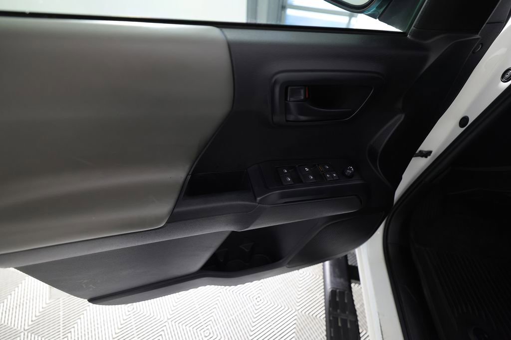 Used 2023 Toyota Tacoma SR AWD/4WD image 16