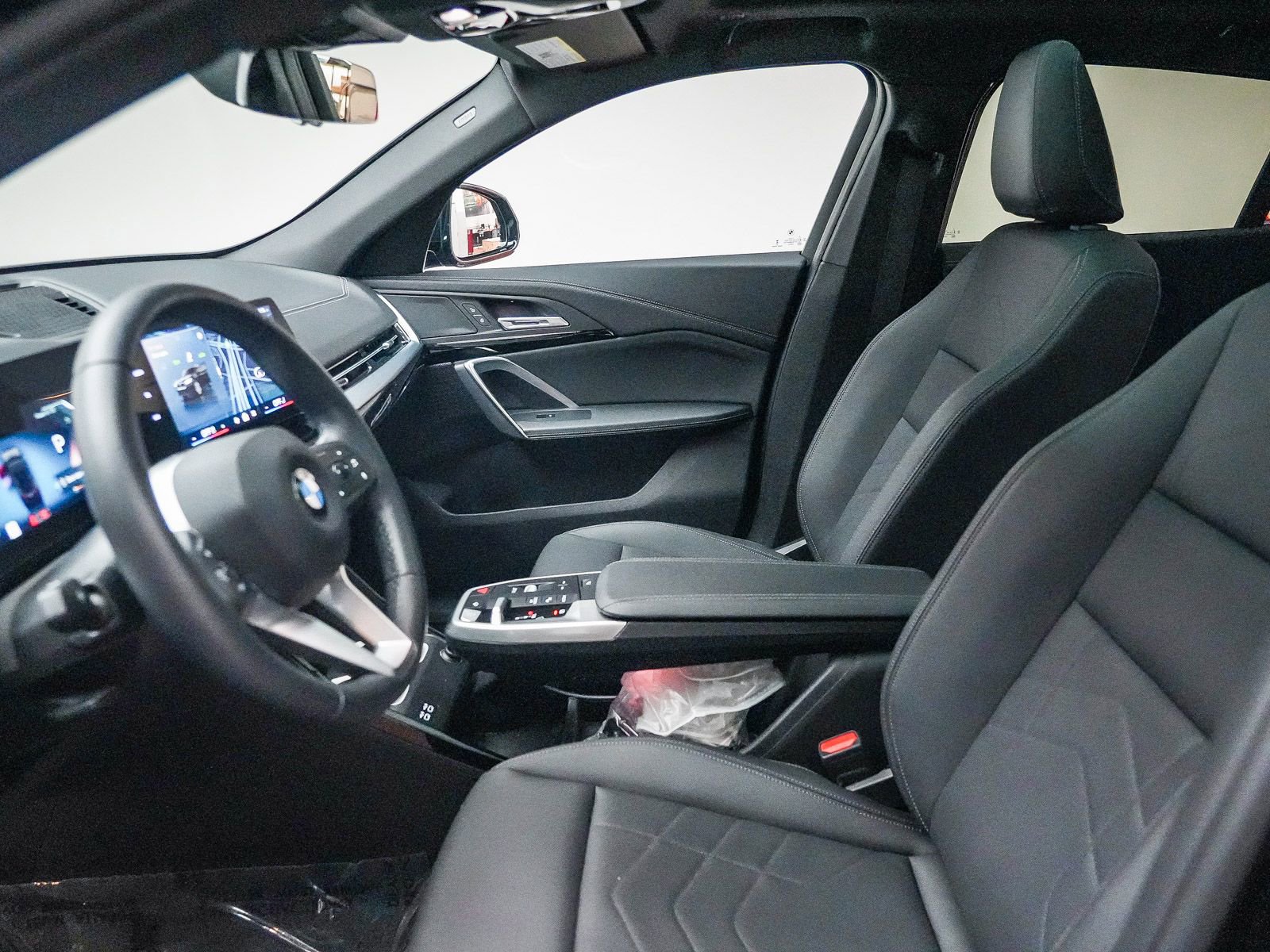 Certified 2024 BMW X2 xDrive28i w/ Technology Package image 18