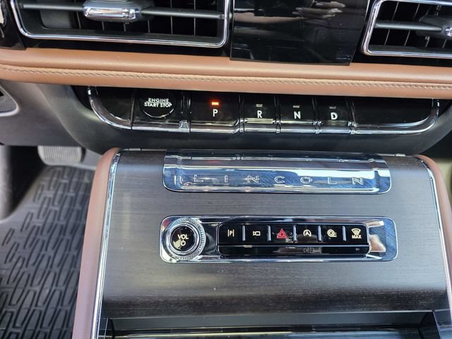 New 2026 Lincoln Aviator Reserve w/ Luxury Package RWD image 10