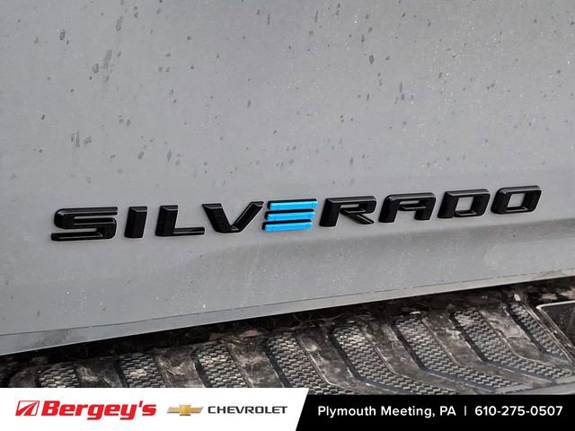 New 2025 Chevrolet Silverado EV RST image 13