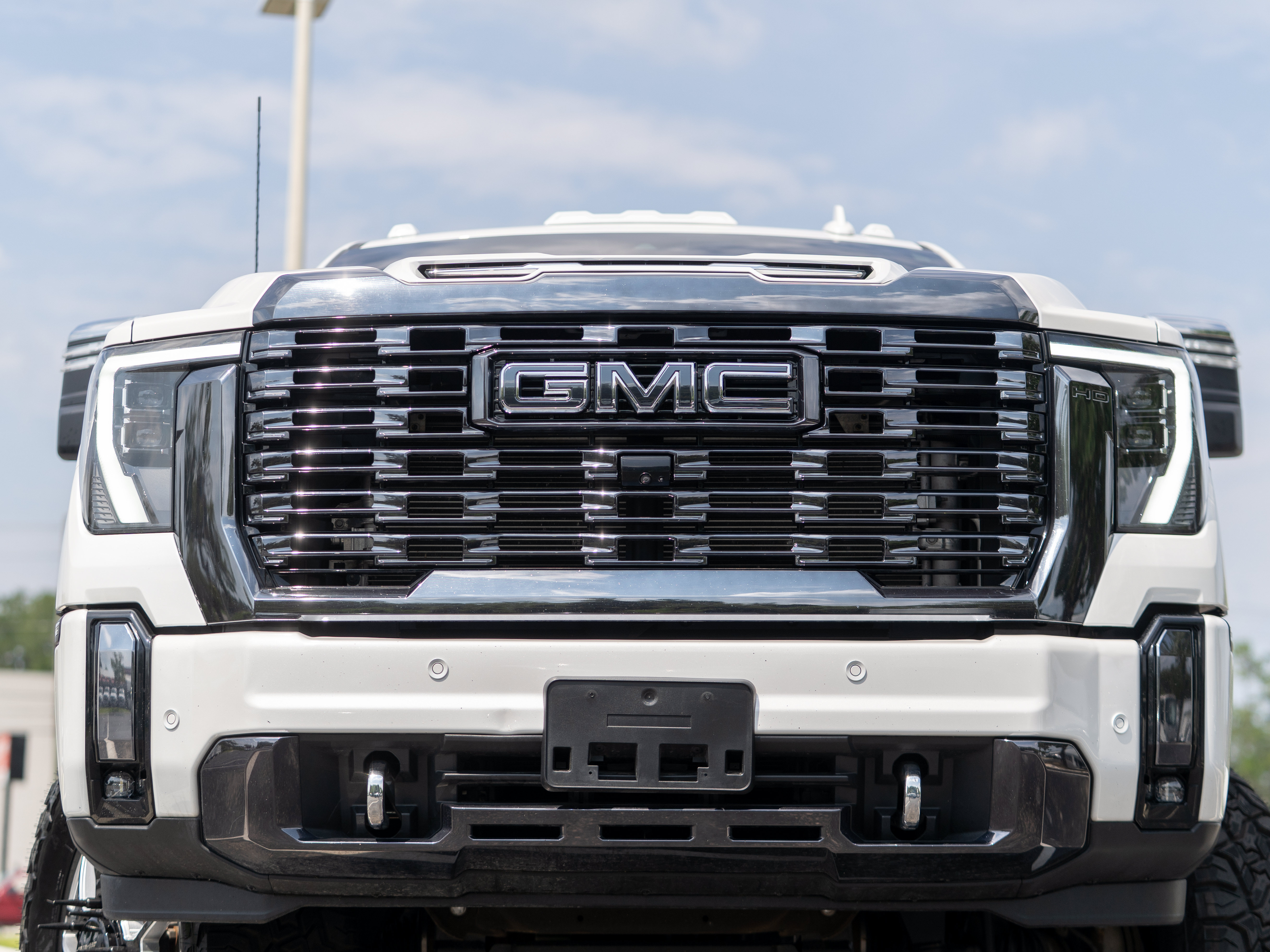 Used 2024 GMC Sierra 3500 Denali Ultimate AWD/4WD image 34