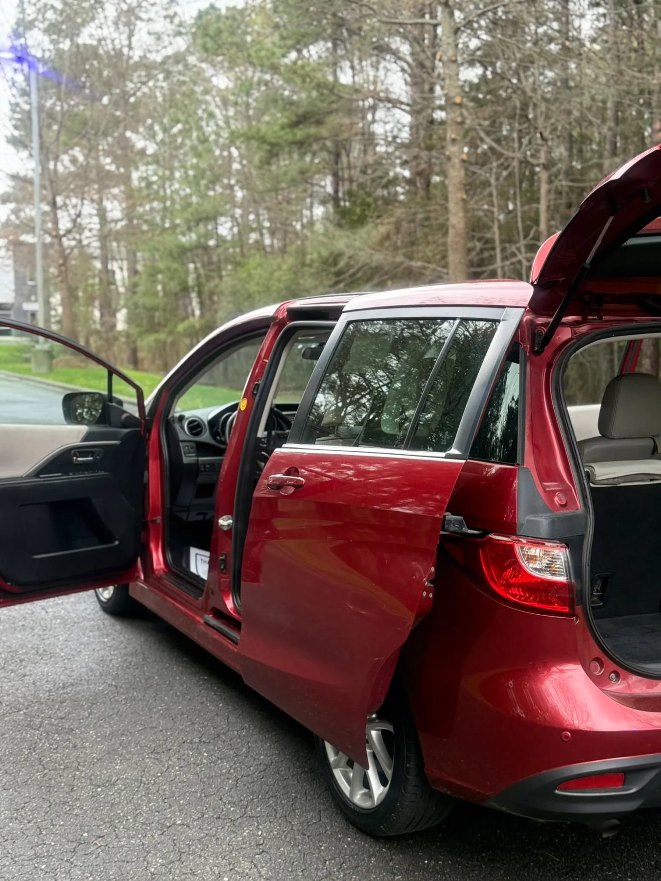 Used 2013 MAZDA MAZDA5 Grand Touring image 12