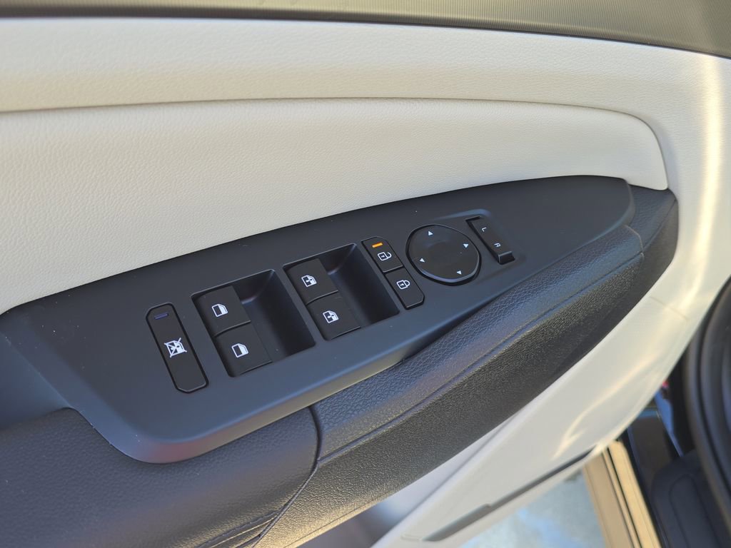 New 2026 Kia Sportage EX w/ EX Panorama Roof Package image 21