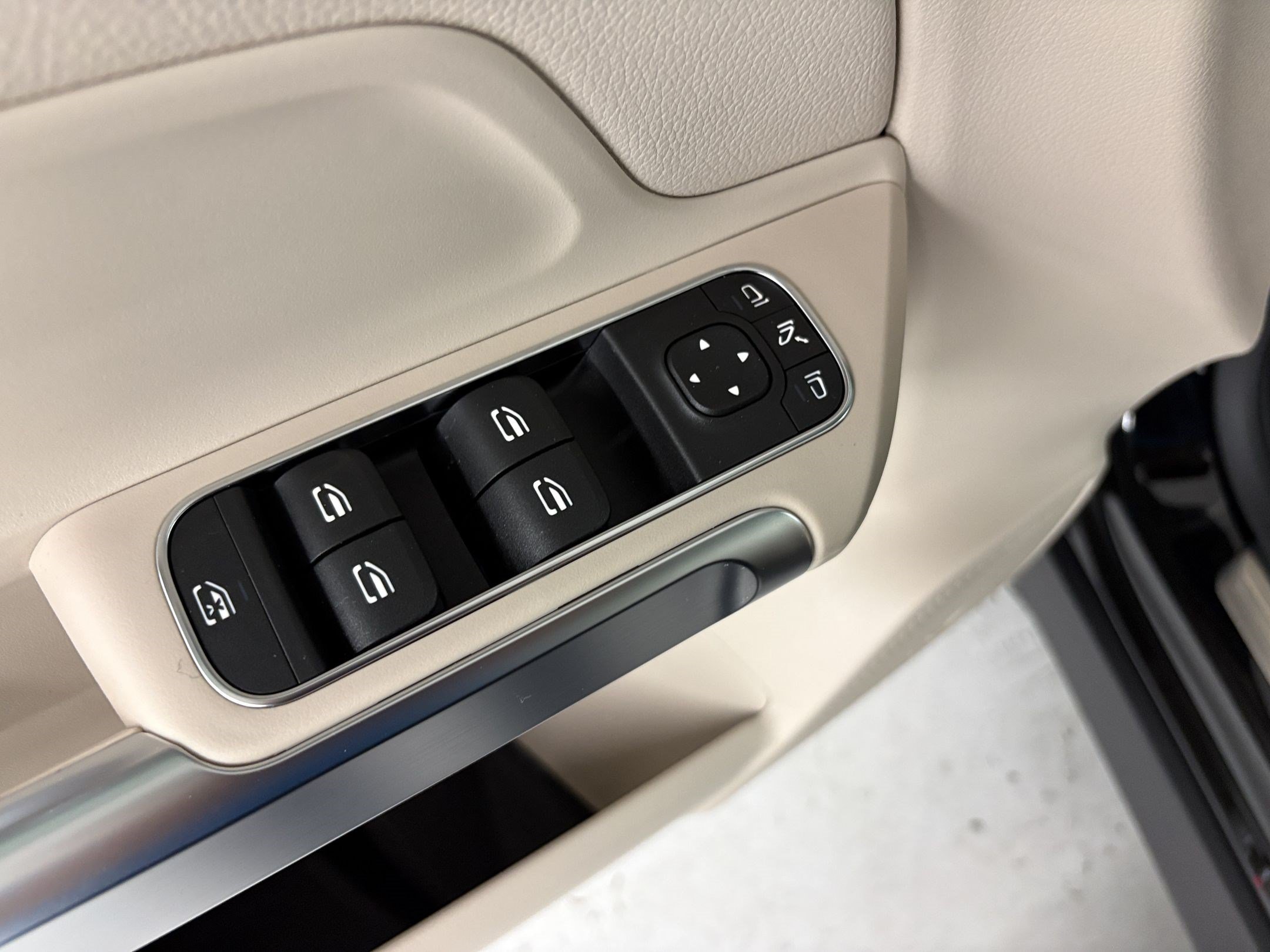 Certified 2026 Mercedes-Benz GLB 250 image 27