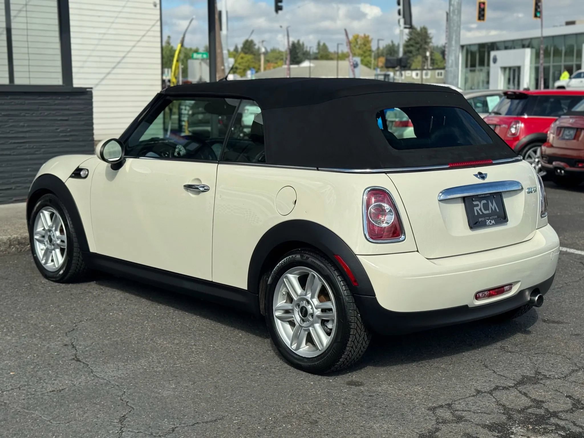 Used 2012 MINI Cooper Convertible image 7