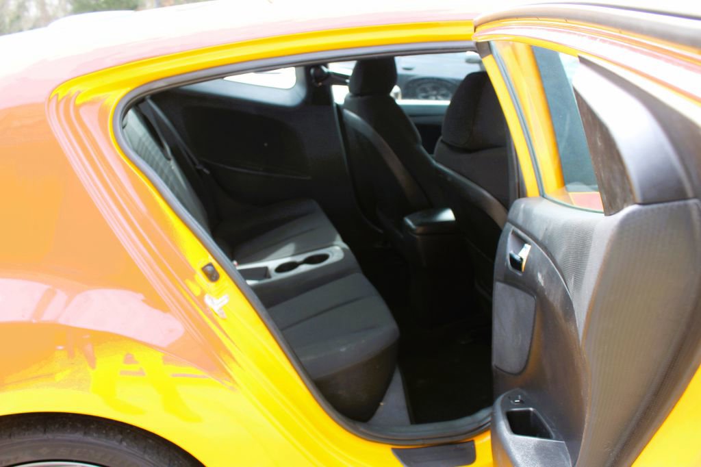 Used 2013 Hyundai Veloster RE:MIX Edition image 10