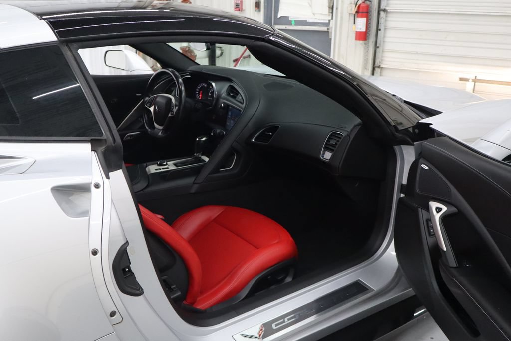 Used 2019 Chevrolet Corvette Grand Sport w/ Carbon Flash Badge Package RWD image 25