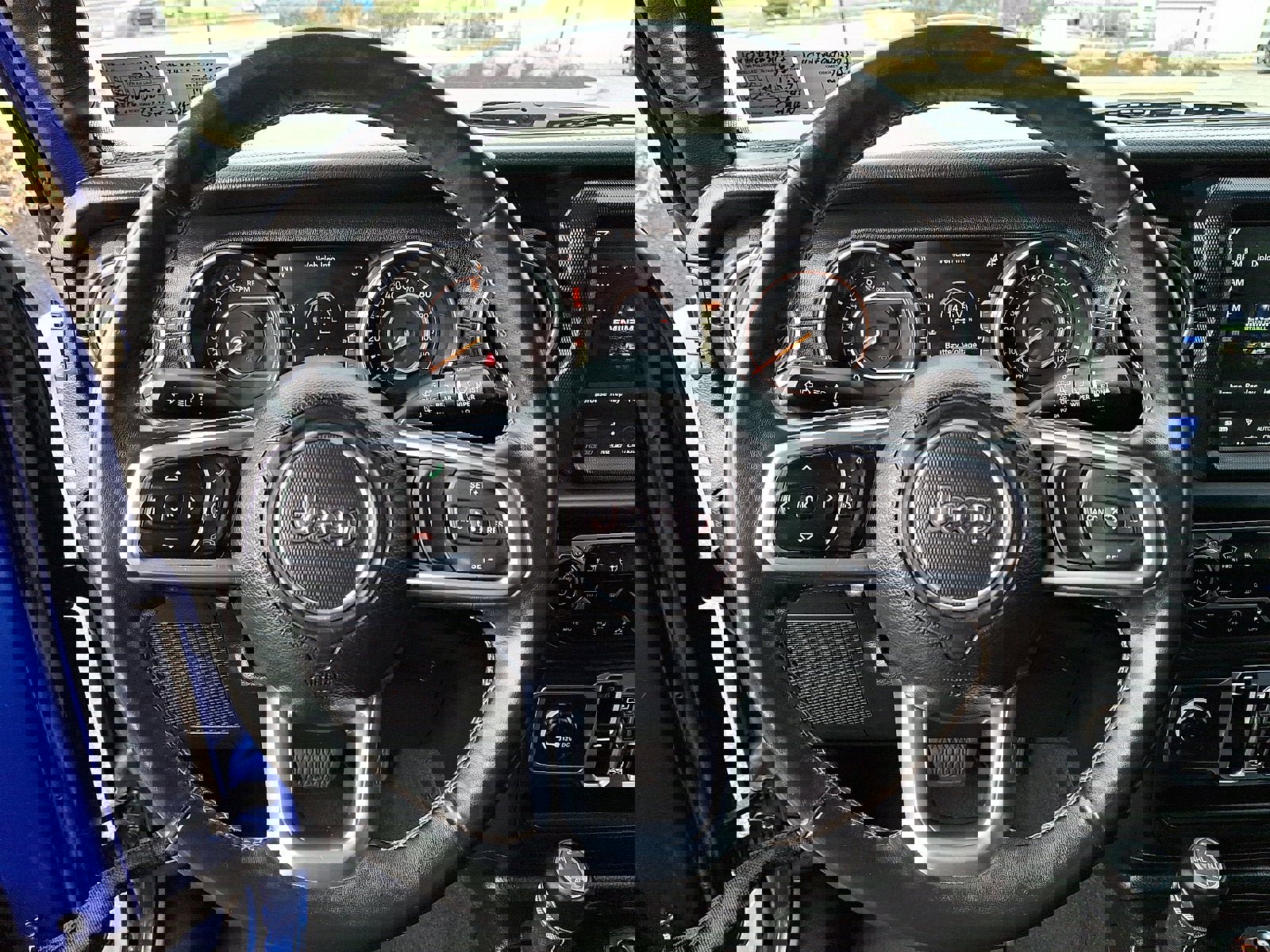 Used 2018 Jeep Wrangler Unlimited Sahara image 22