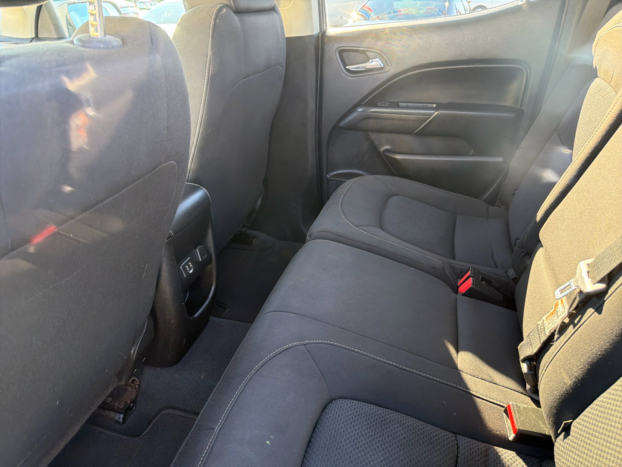 Used 2019 Chevrolet Colorado LT image 18