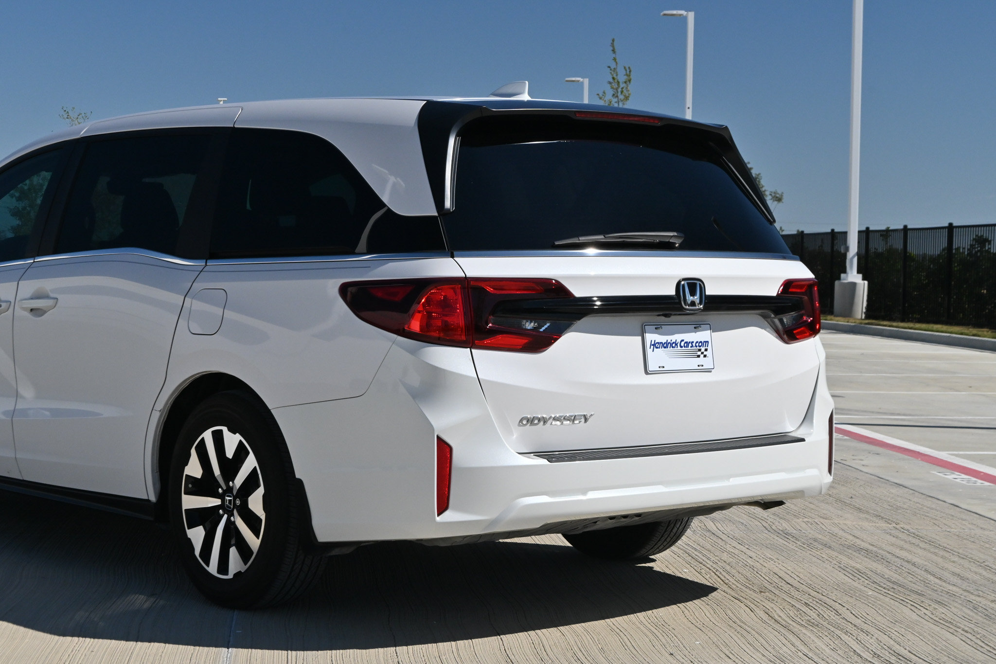 Used 2025 Honda Odyssey EX-L image 10