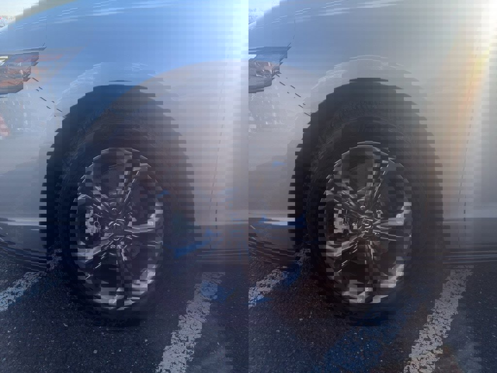 Used 2024 Honda Accord EX-L image 2