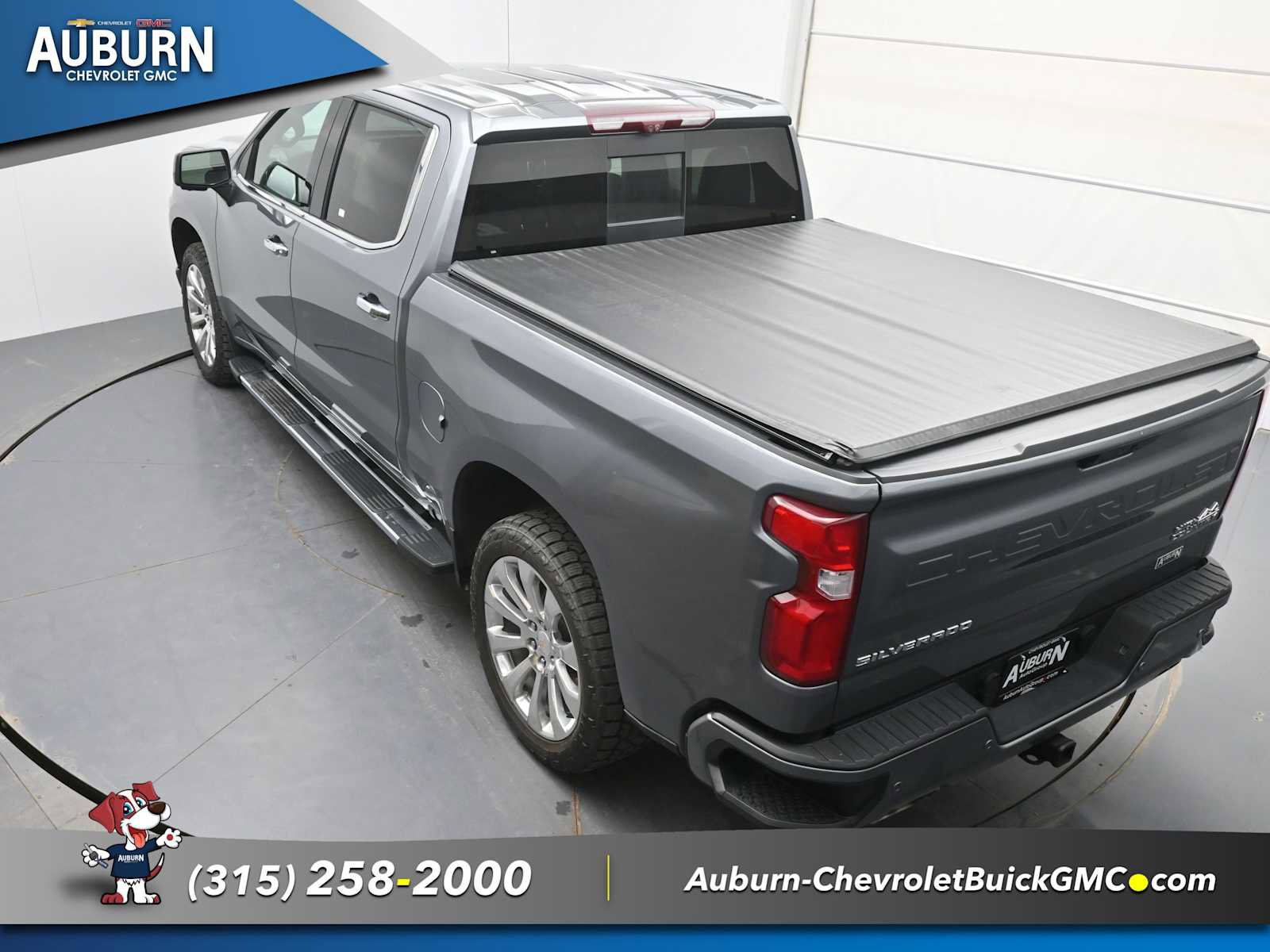 Used 2021 Chevrolet Silverado 1500 High Country w/ Technology Package image 28