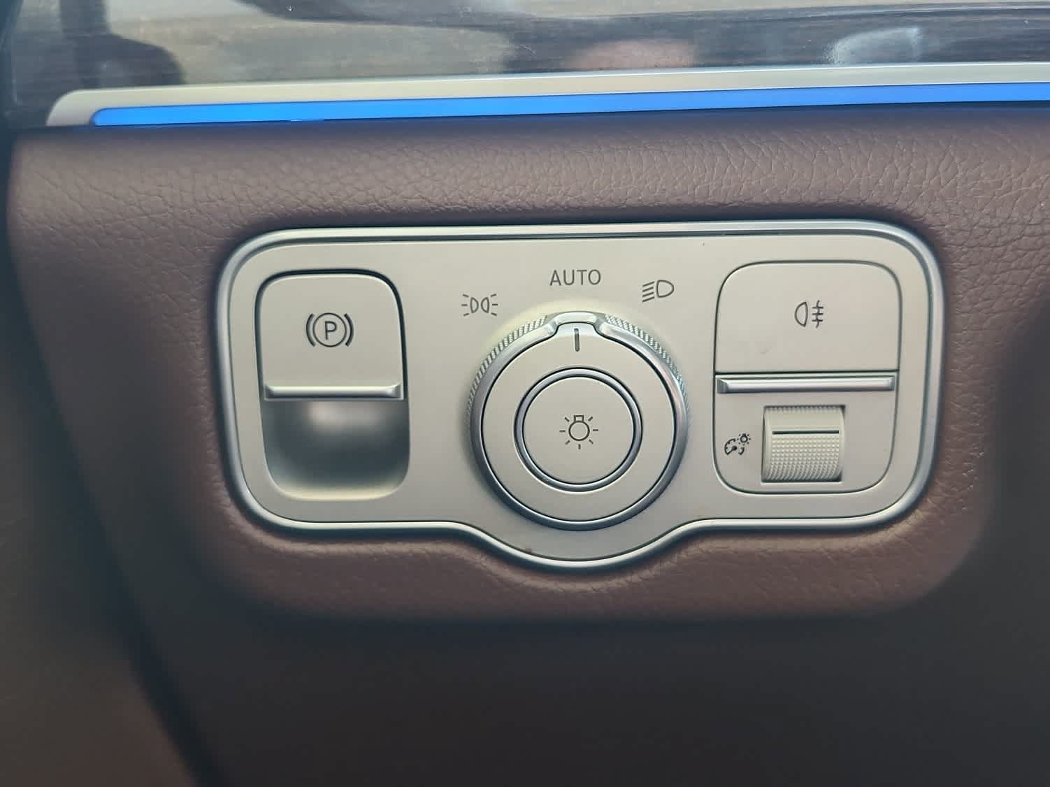 Used 2024 Mercedes-Benz GLS 450 4MATIC image 23