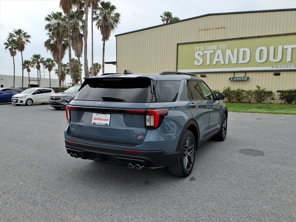 Used 2025 Ford Explorer ST AWD/4WD image 8
