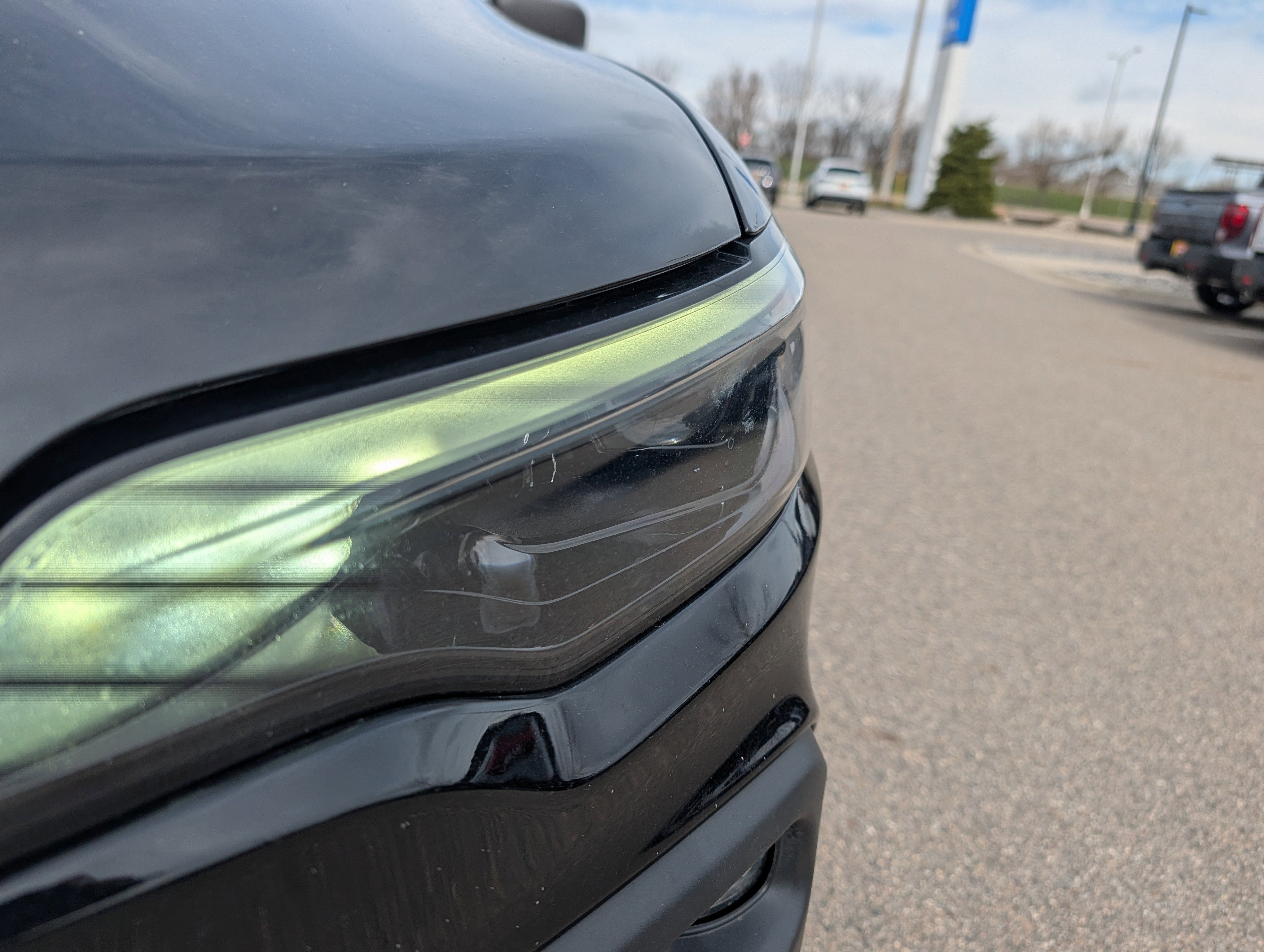 Used 2020 Jeep Cherokee Trailhawk w/ Comfort/Convenience Group image 16