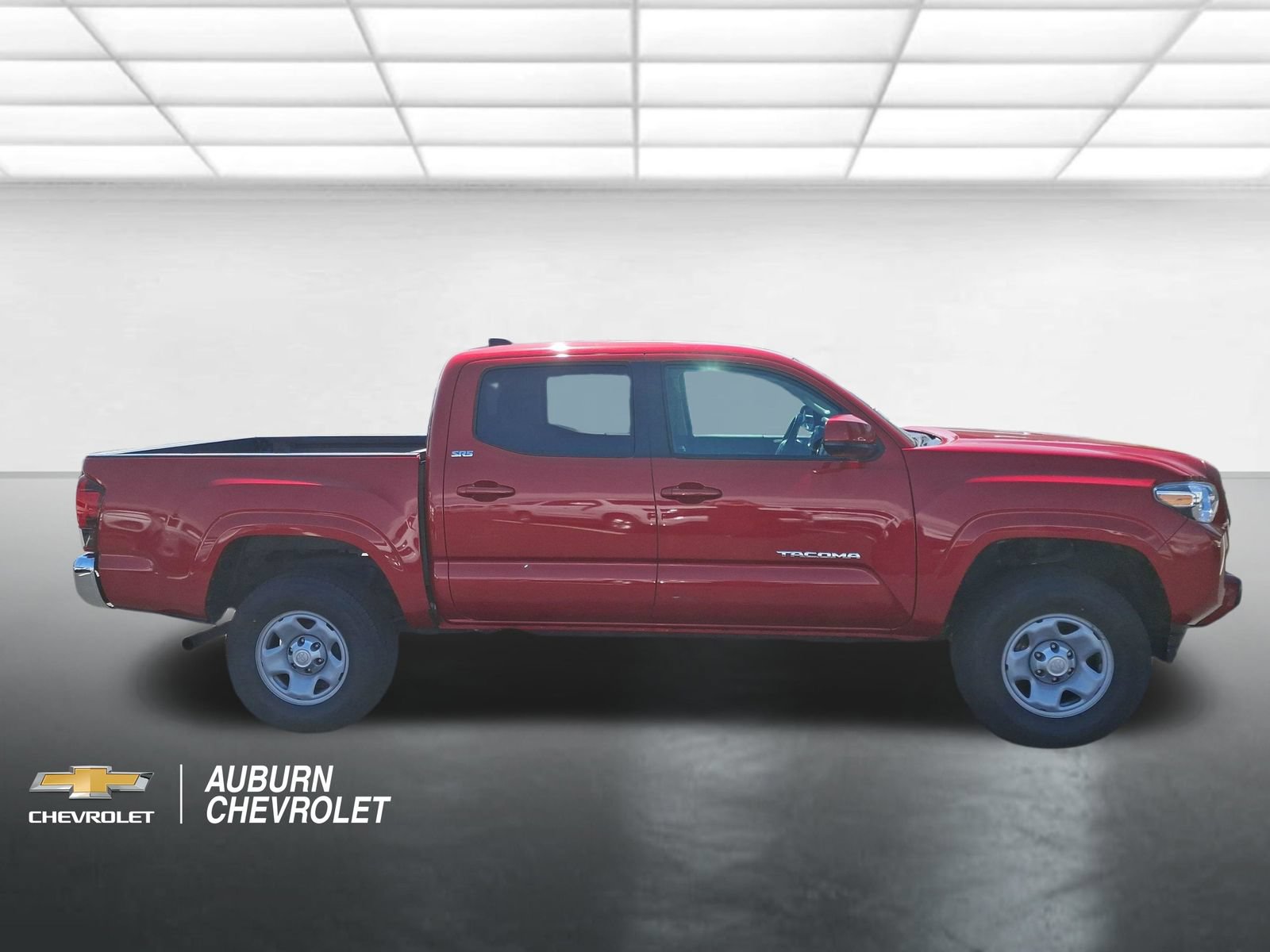Used 2023 Toyota Tacoma SR5 RWD image 2