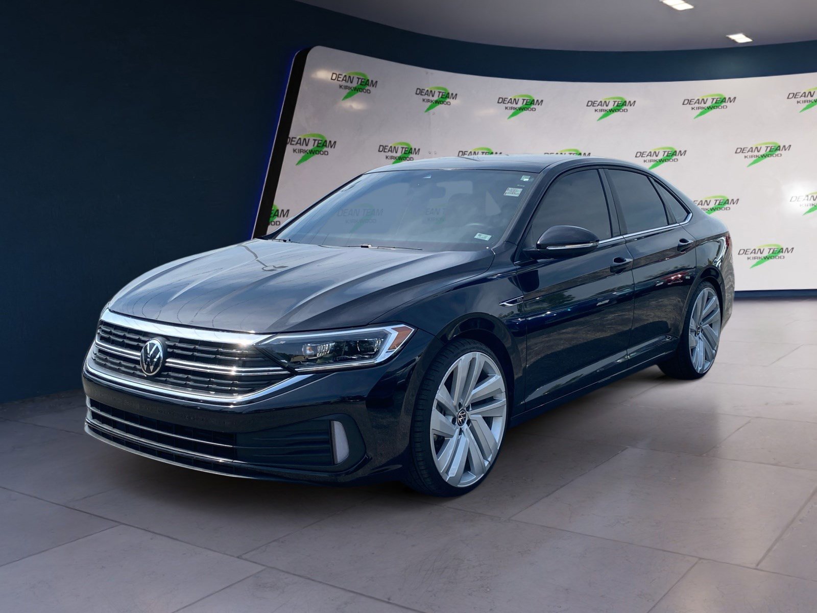Used 2024 Volkswagen Jetta SEL FWD image 3