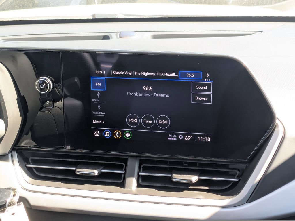 Used 2024 Chevrolet Trax RS w/ Driver Confidence Package image 5