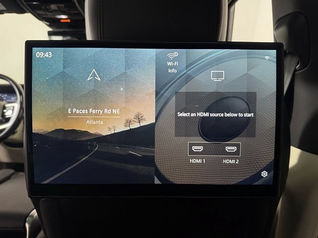 Used 2024 Land Rover Range Rover Autobiography AWD/4WD image 25
