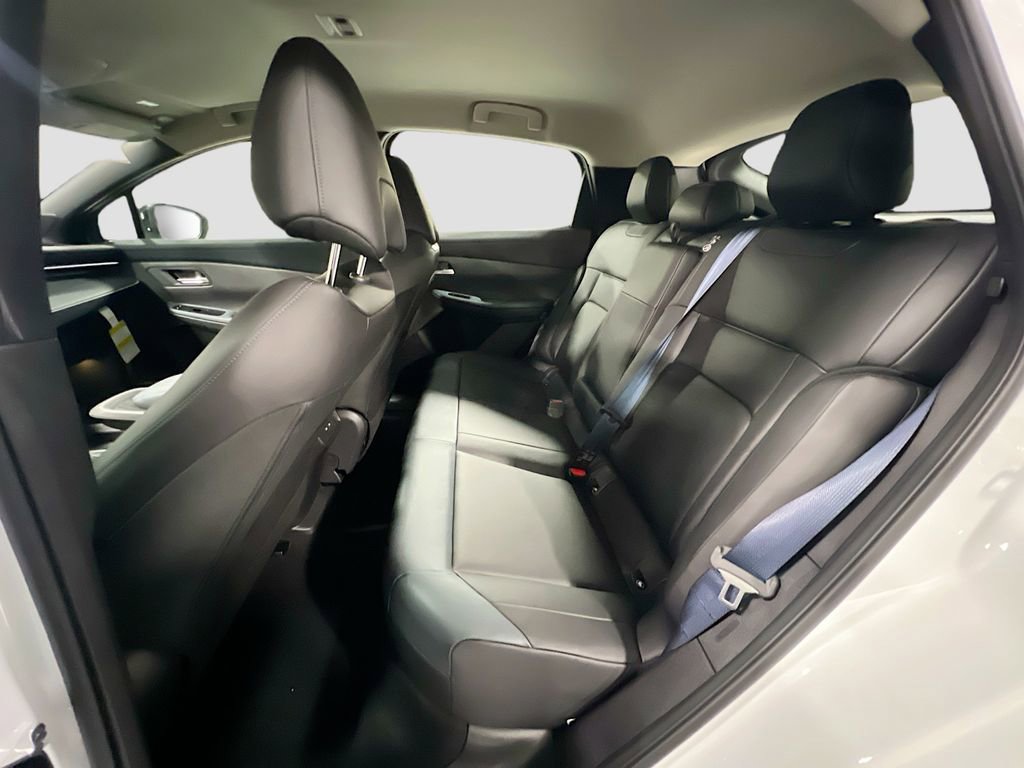 New 2026 Nissan Leaf SV+ w/ Illuminated Package FWD image 24