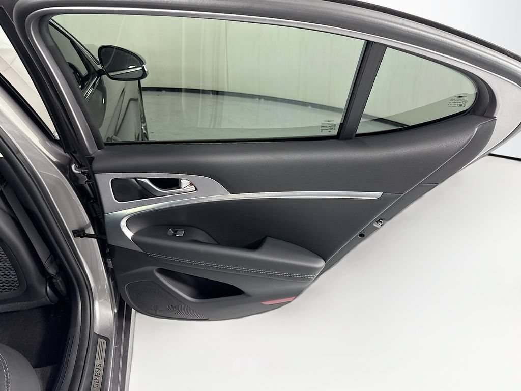 Used 2022 Genesis G70 2.0T w/ Prestige Package RWD image 27