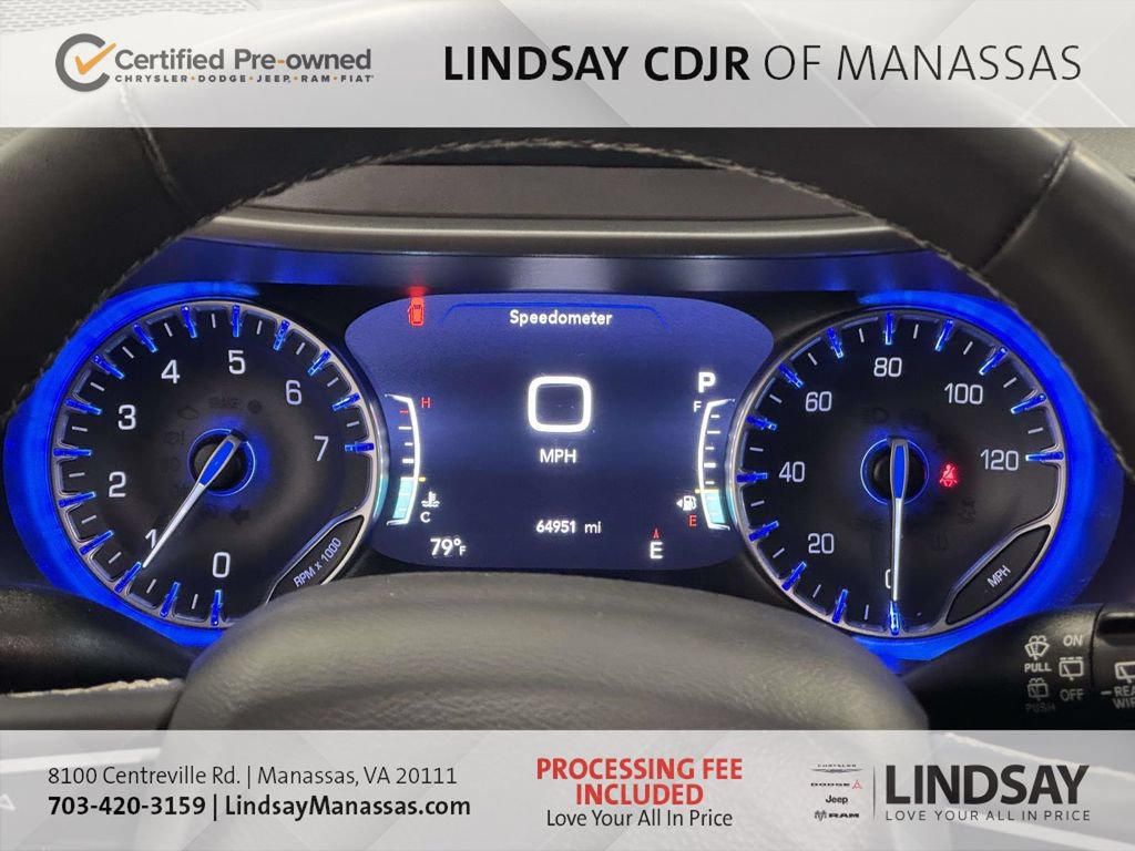 Used 2023 Chrysler Pacifica Touring-L FWD image 32