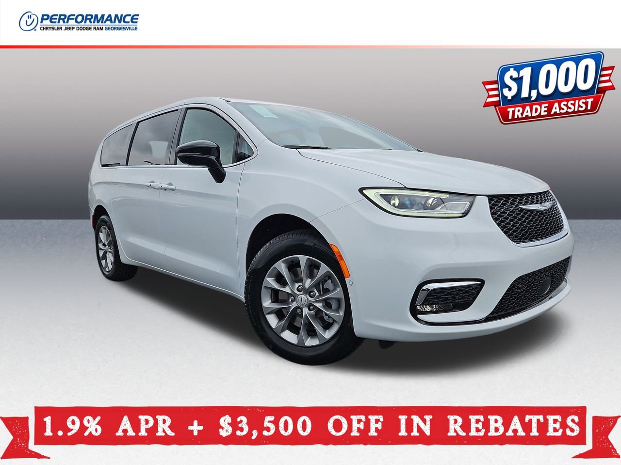 New 2026 Chrysler Pacifica Select