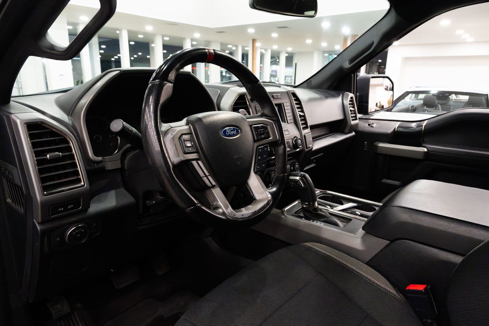 Used 2018 Ford F150 Raptor image 9