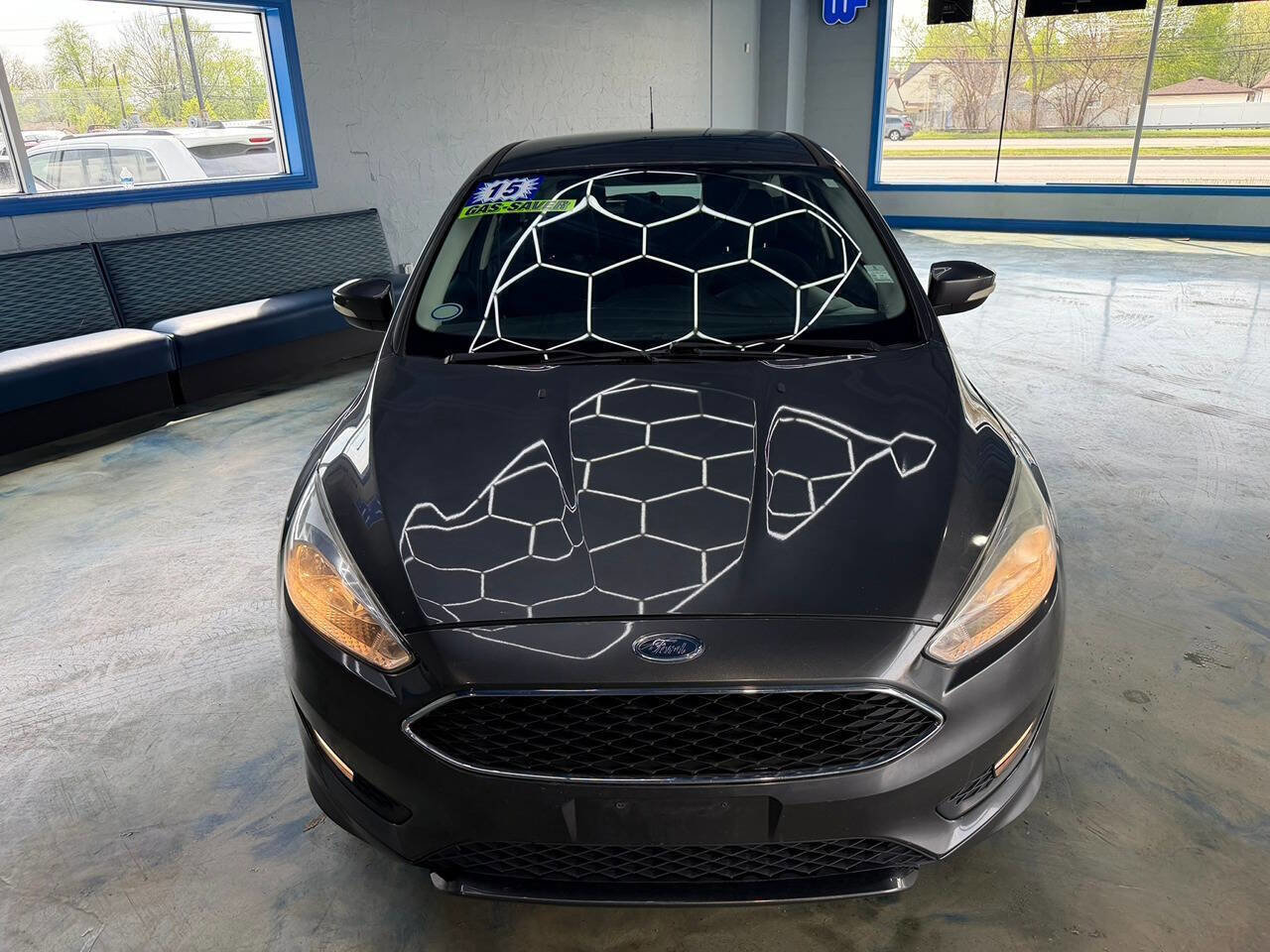 Used 2015 Ford Focus SE w/ SE Sport Package FWD image 6