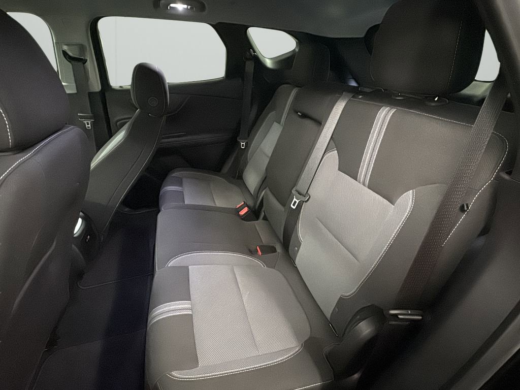 Used 2025 Chevrolet Blazer LT image 13