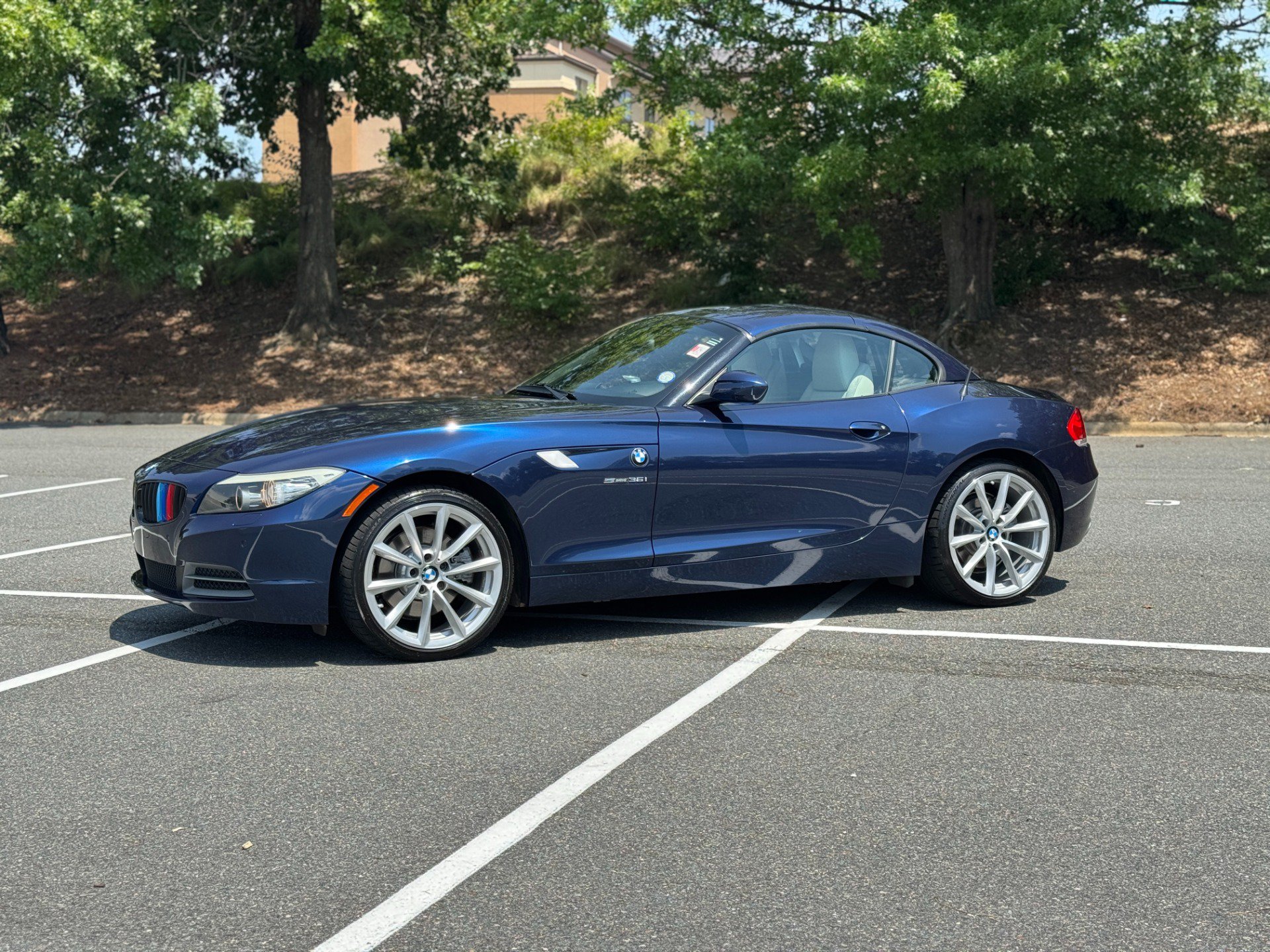 Used 2011 BMW Z4 sDrive35i RWD image 5