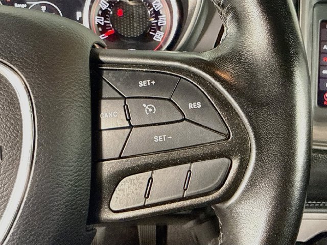 Used 2023 Dodge Challenger SXT RWD image 14