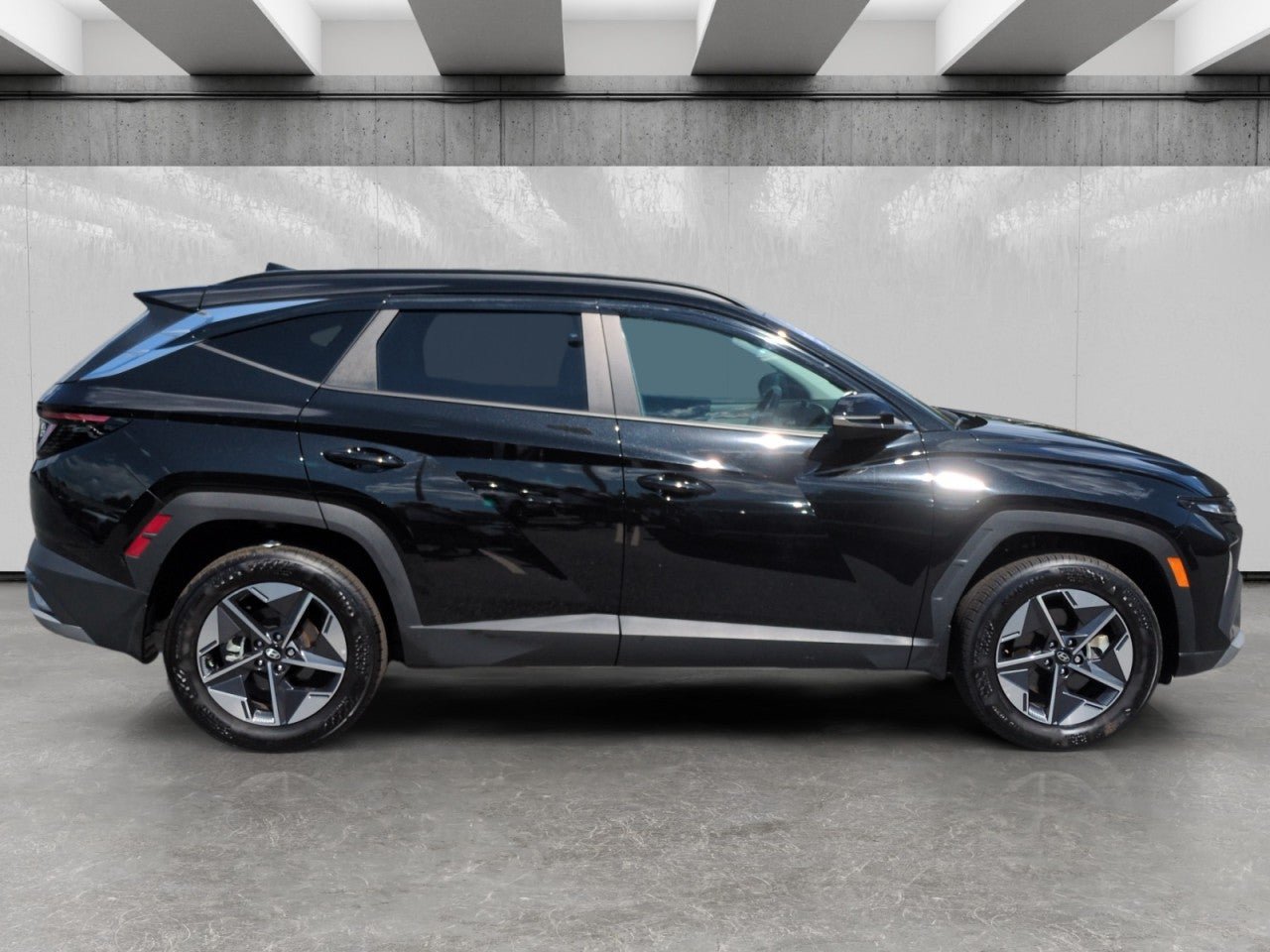Used 2025 Hyundai Tucson SEL AWD/4WD image 8