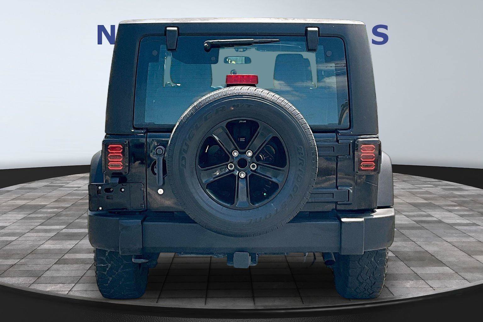 Used 2012 Jeep Wrangler Sport AWD/4WD image 5