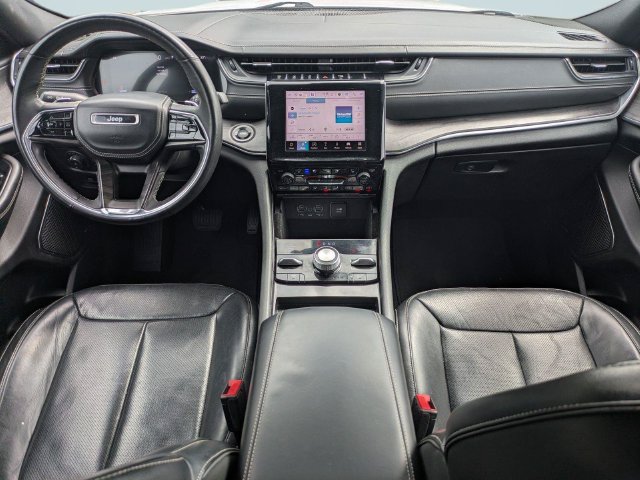 Used 2022 Jeep Grand Cherokee Overland AWD/4WD image 16