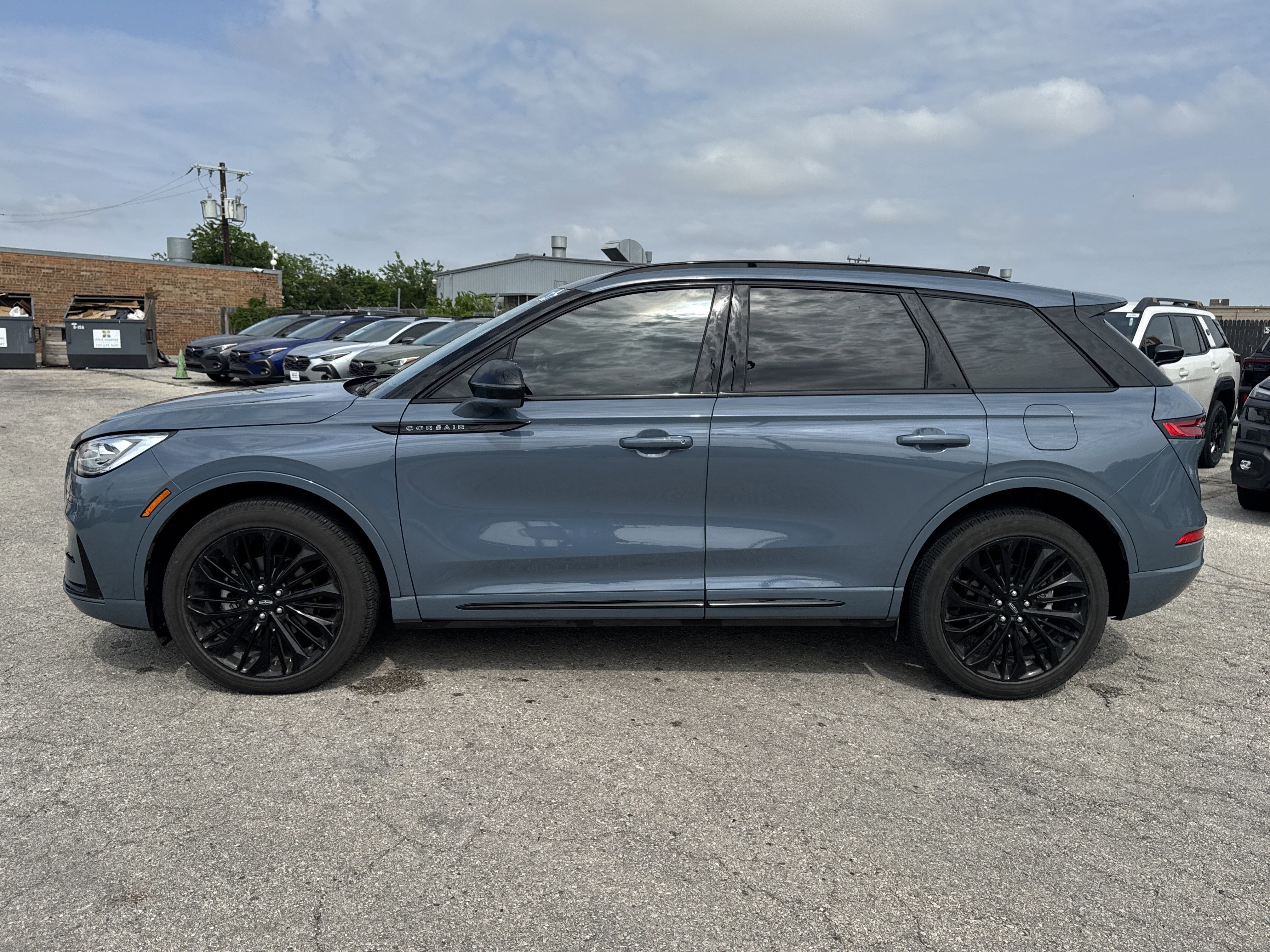 Used 2023 Lincoln Corsair Reserve w/ Equipment Group 201A FWD image 6