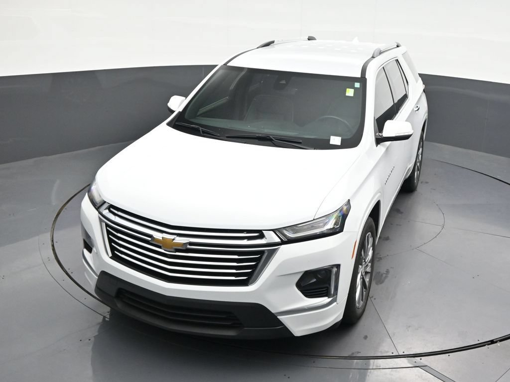 Used 2023 Chevrolet Traverse Premier FWD image 23