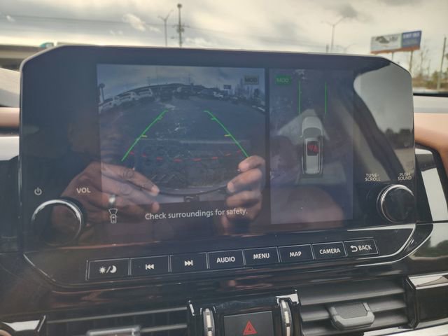 Used 2024 Nissan Pathfinder Platinum w/ Cargo Package image 24