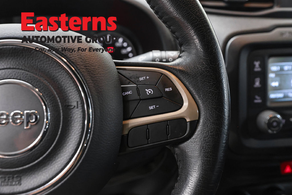 Used 2016 Jeep Renegade 75th Anniversary AWD/4WD image 18