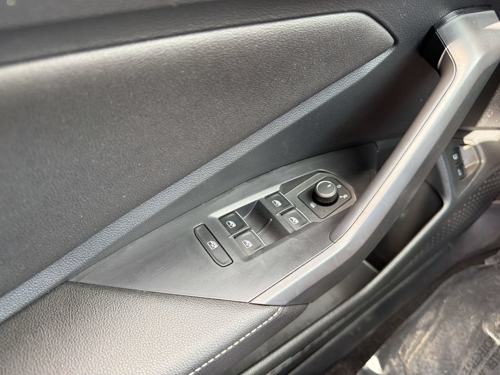 Used 2024 Volkswagen Jetta Sport FWD image 13
