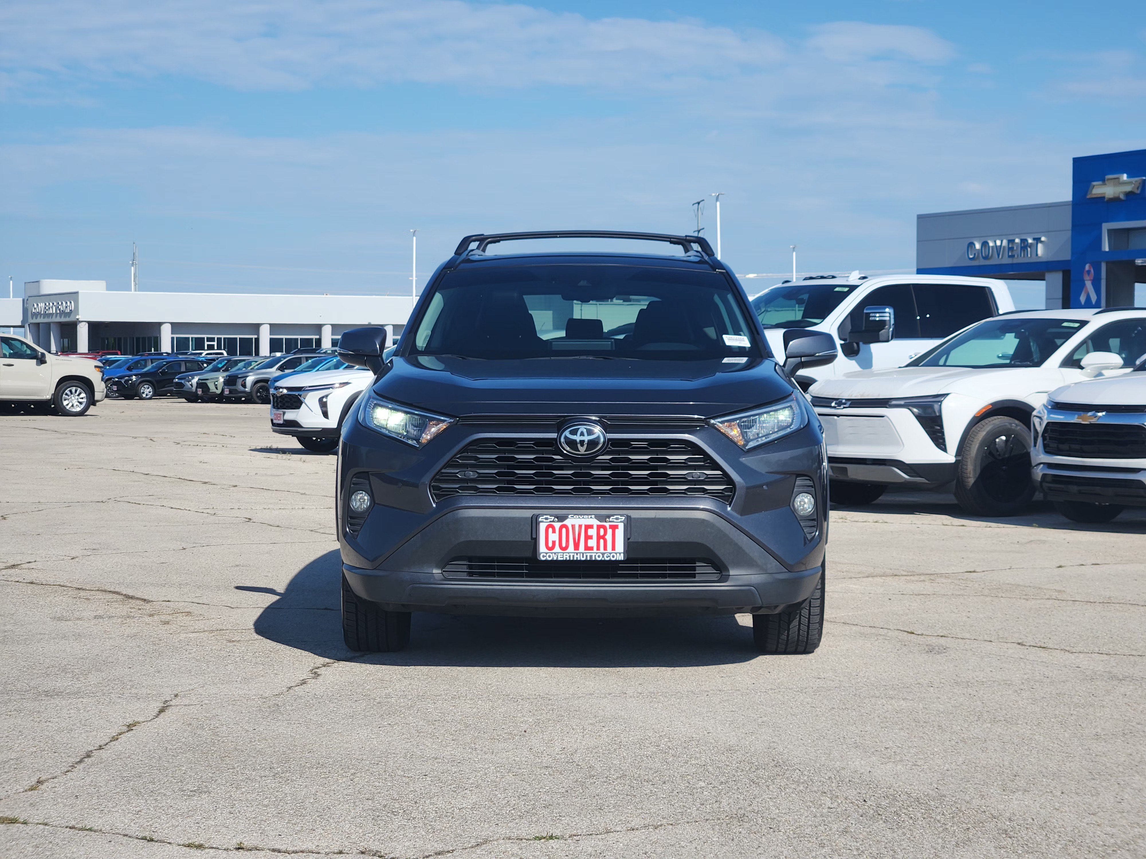 Used 2021 Toyota RAV4 XLE Premium FWD image 2