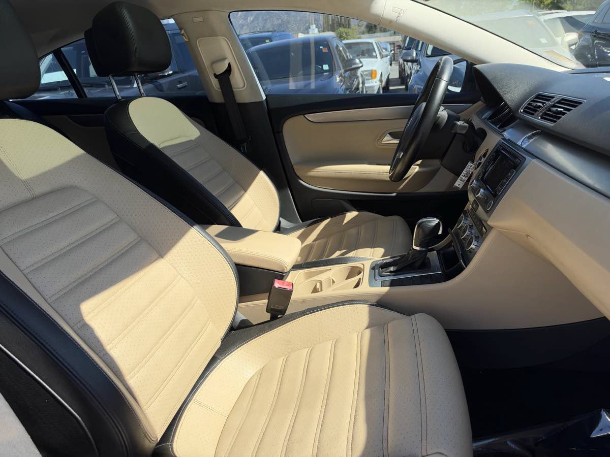 Used 2013 Volkswagen CC Lux FWD image 15