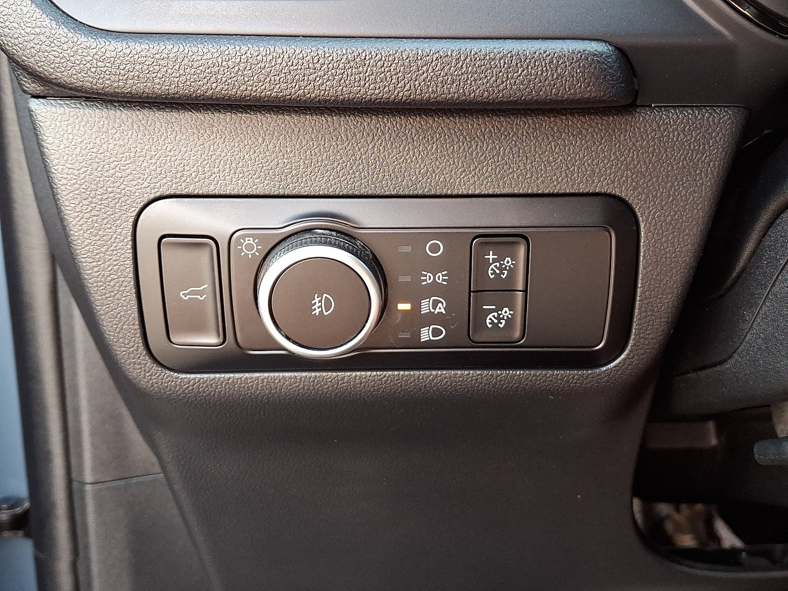 Used 2025 Ford Escape ST-Line Select AWD/4WD image 24