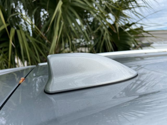 Used 2021 Toyota Highlander XLE image 6